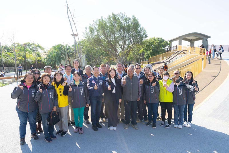 竹市鹽水公園景觀環境改善工程完工啟用 高虹安：打造海岸線新景點